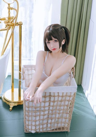 欧美女装性感紧身_成长在线视频免费观看